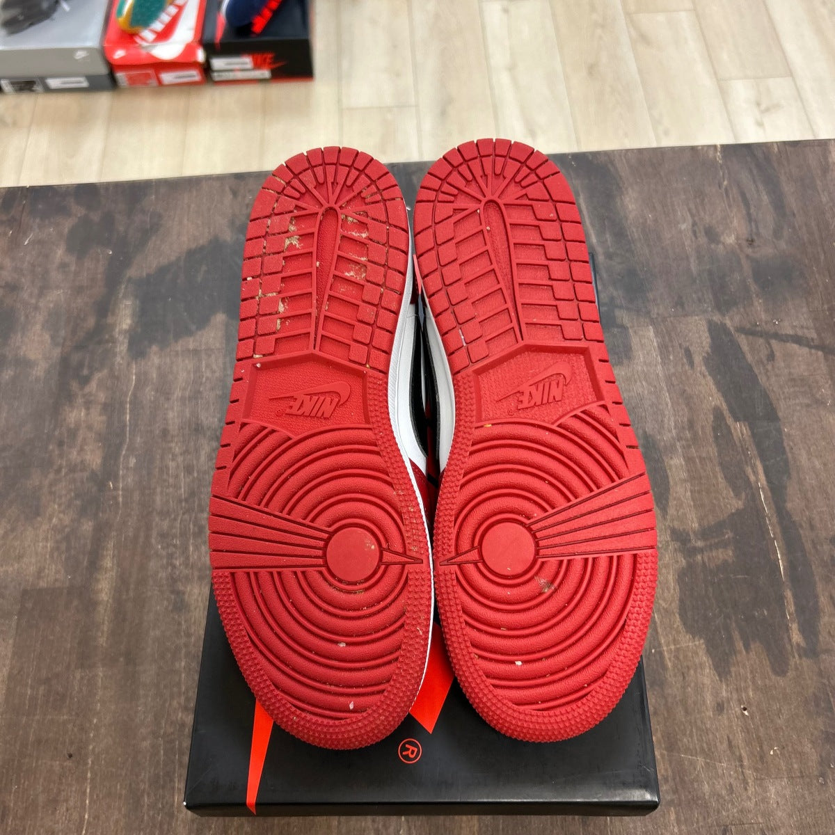 Jordan 1 Retro Low OG Chicago (2025) (GS) - Image 5