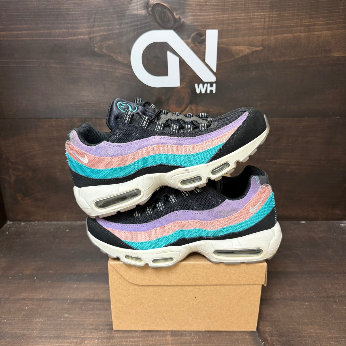 Nike Air Max 95 Have a Nike Day Size 8.5 (Pre-Owned) - Image 1
