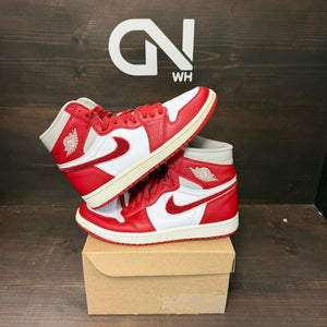 Jordan 1 Retro High OG Varsity Red (Women's) Size 8.5W (Pre-Owned) - Image 1