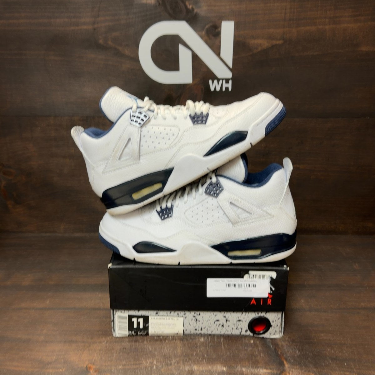 Jordan 4 Retro Columbia (2015) - Image 1