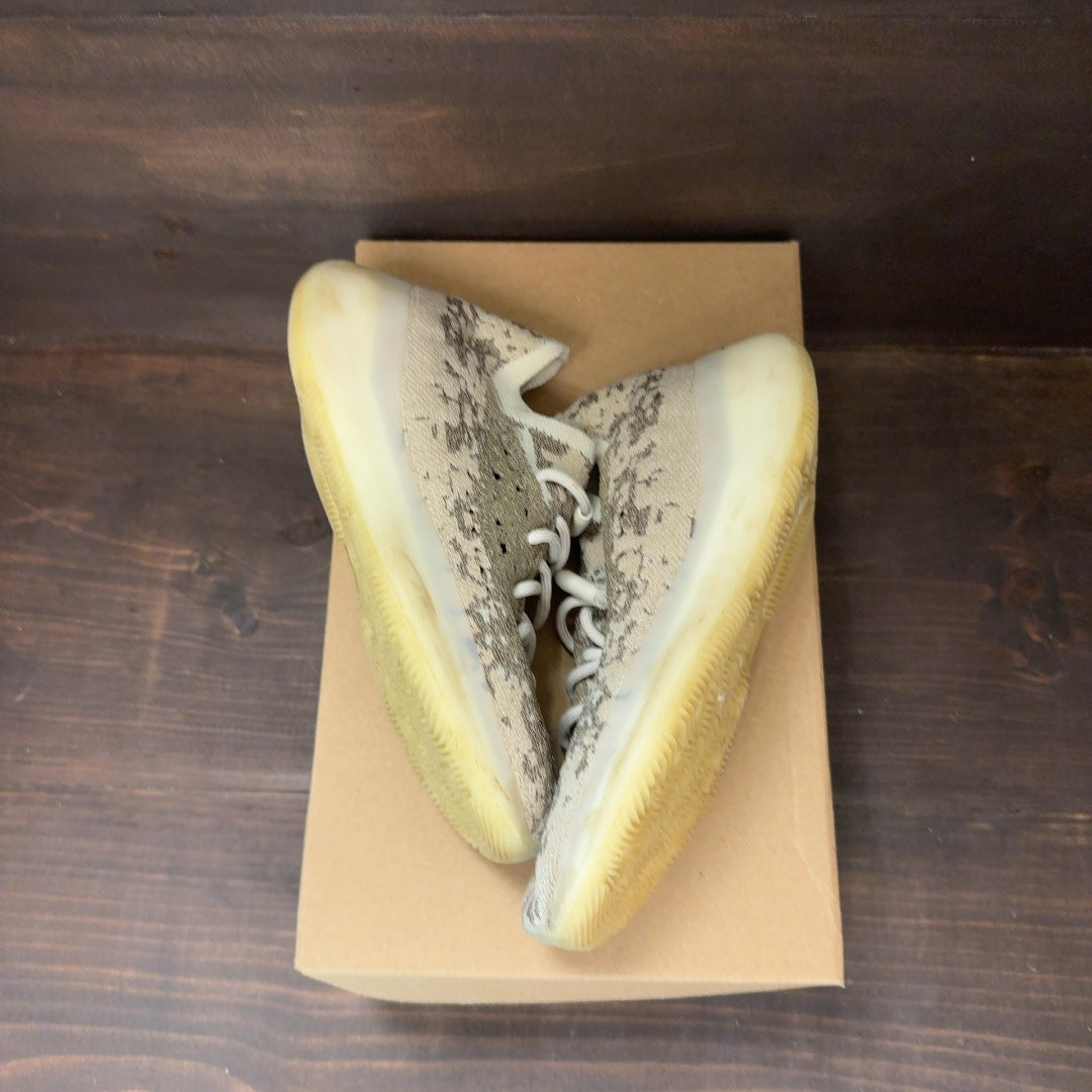 adidas Yeezy Boost 380 Pyrite Size 6.5Y (Pre-Owned) - Image 2
