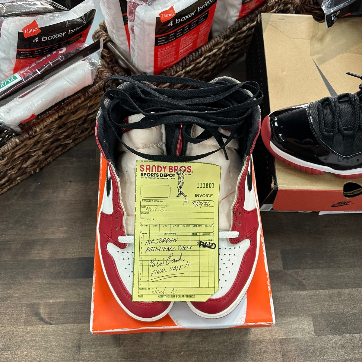 Jordan 1 Retro High OG Chicago Lost and Found - Image 7