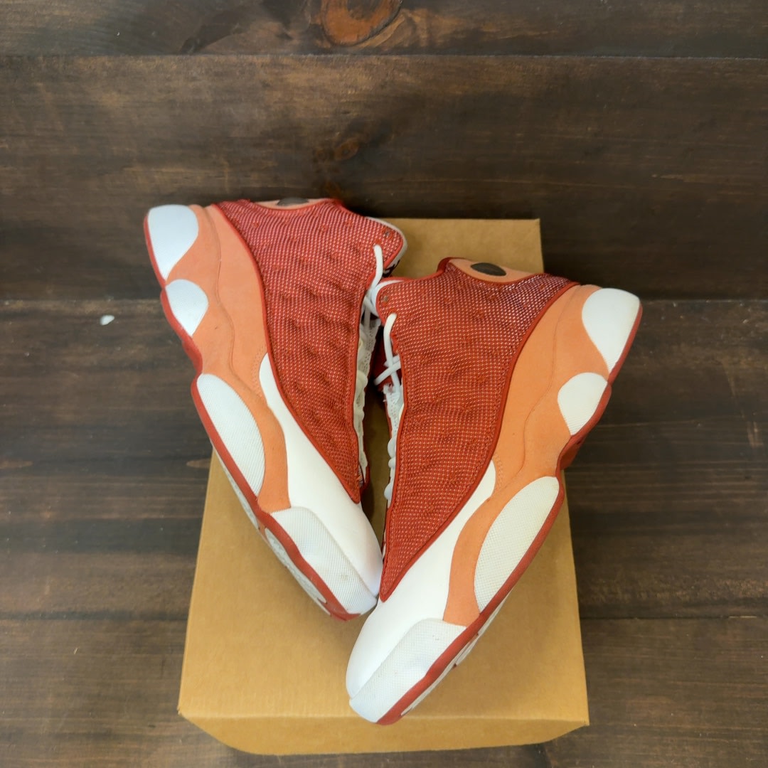Jordan 13 Retro Dune Red Size 9 (Pre-Owned) - Image 2