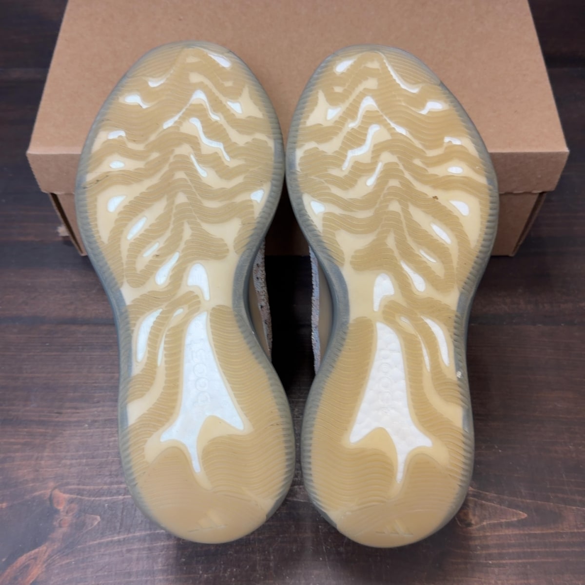 adidas Yeezy Boost 380 Pepper Size 10 (Pre-Owned) - Image 6