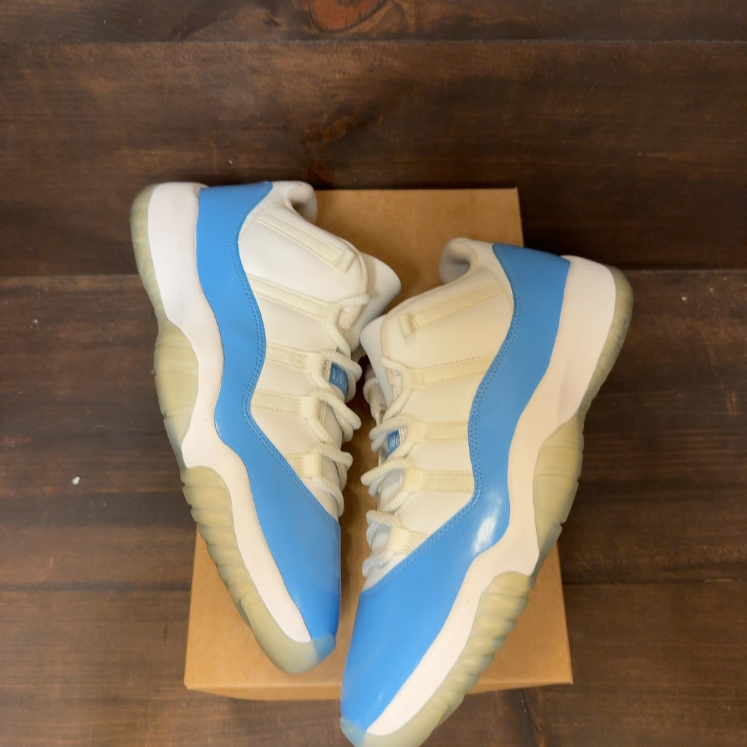 Jordan 11 Retro Low University Blue (2017) Size 12 (Pre-Owned) - Image 2
