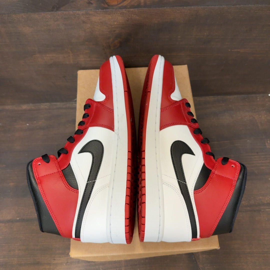Jordan 1 Mid Chicago Toe Size 10 (Pre-Owned) - Image 5