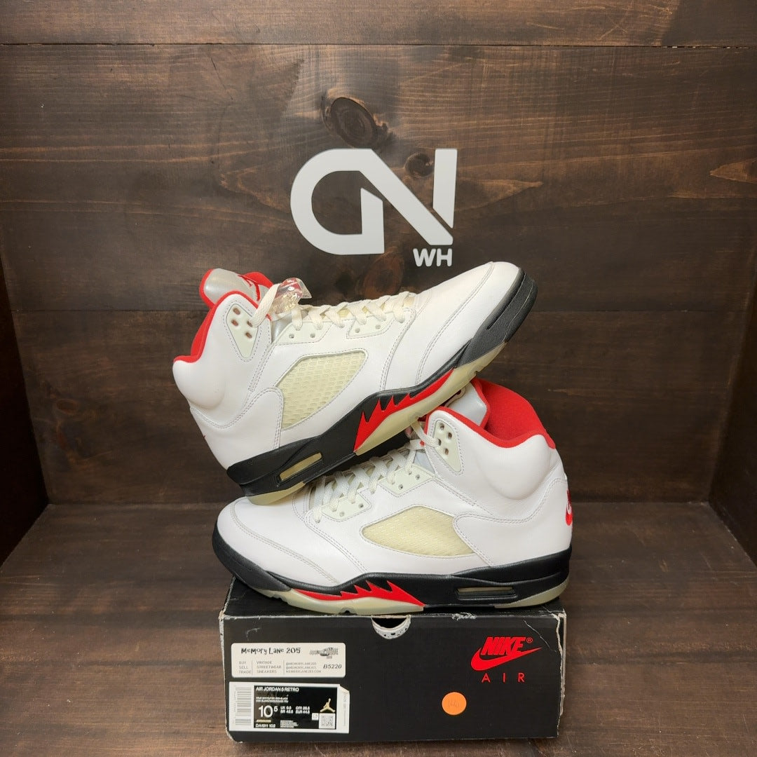 Jordan 5 Retro Fire Red Silver Tongue (2020) - Image 1
