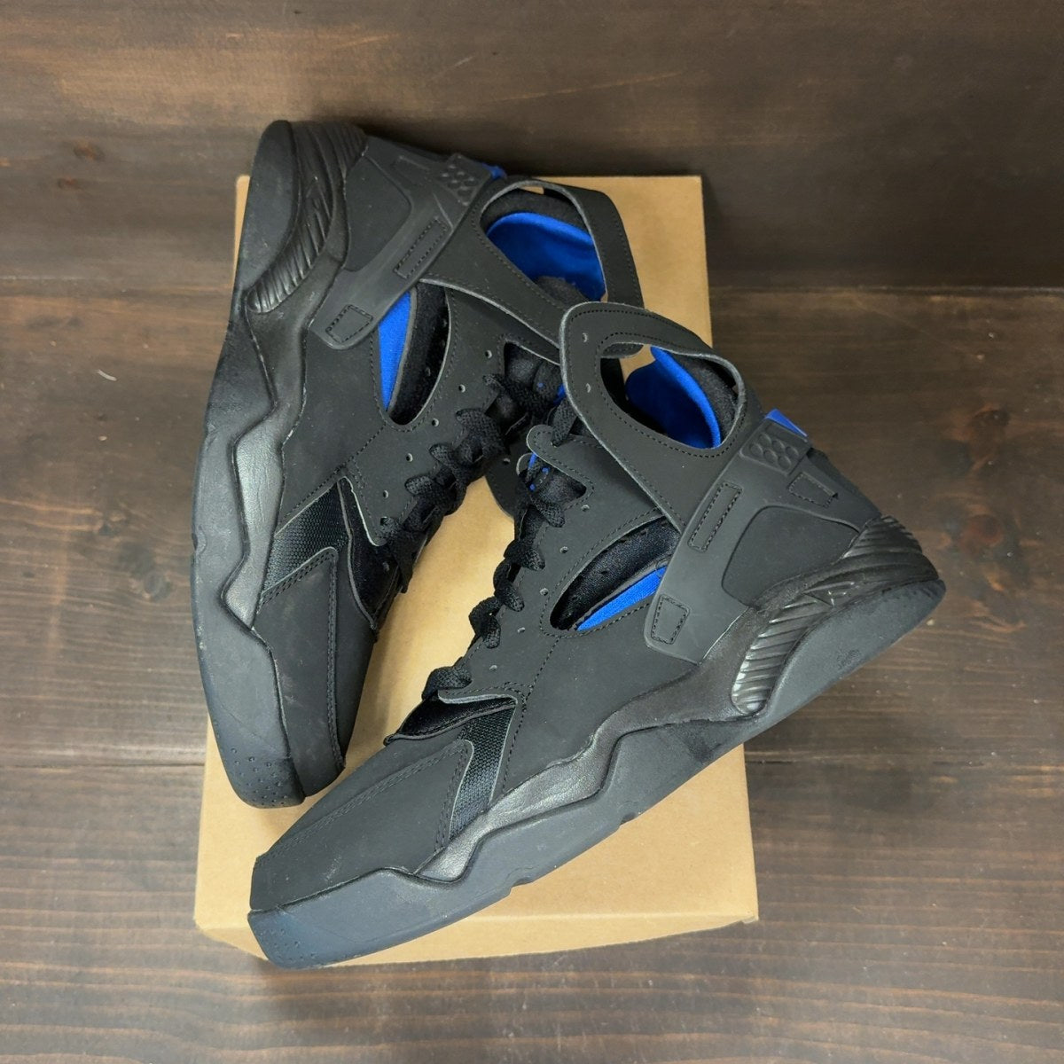 Nike Air Flight Huarache Black Lyon Blue (2024) Size 10 (Pre-Owned) - Image 2