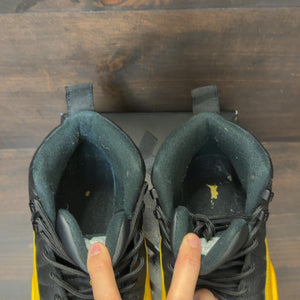 Jordan 12 Retro Black University Gold Size 9.5 (Pre-Owned) - Image 4