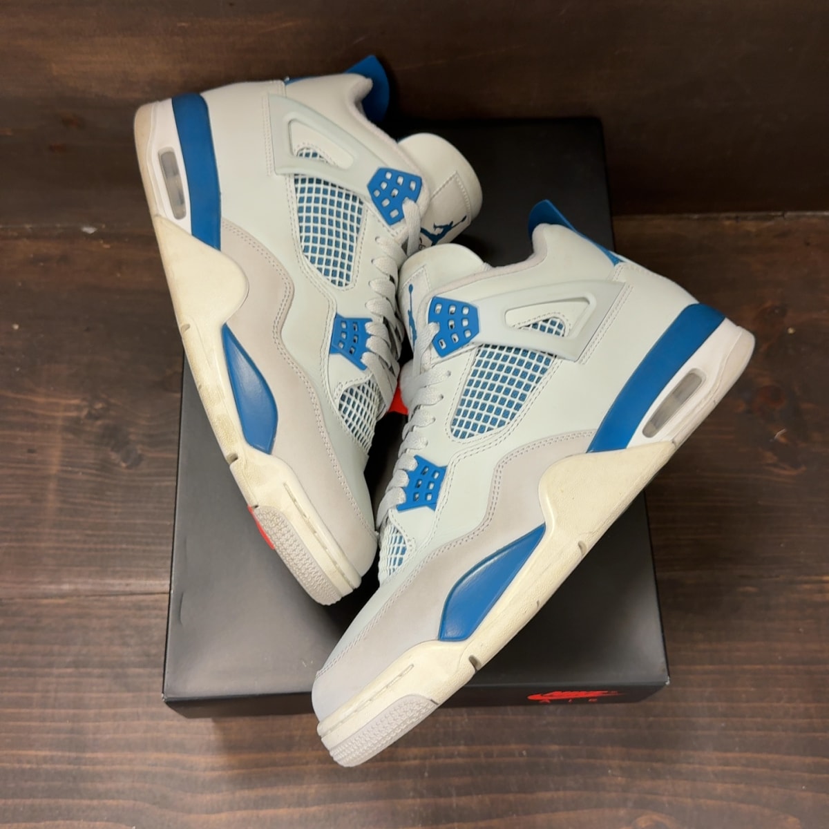 Jordan 4 Retro Military Blue (2024) - Image 2