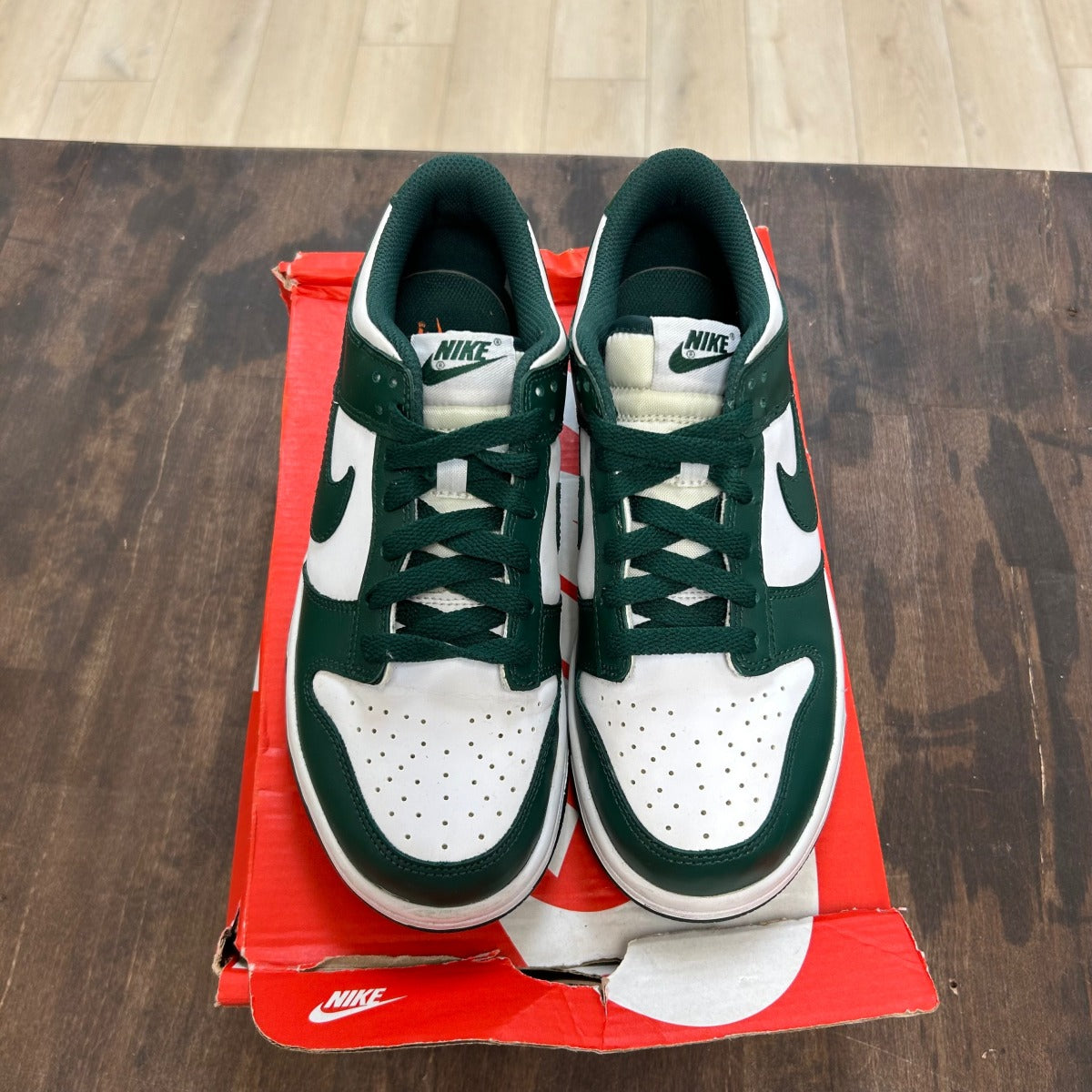 Nike Dunk Low Michigan State (GS) - Image 2