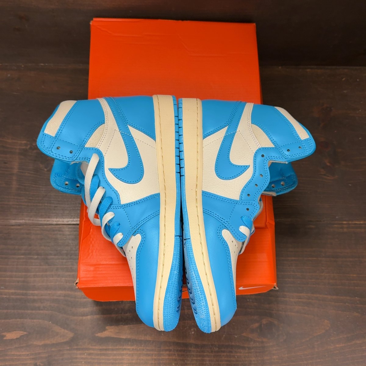 Jordan 1 Retro High OG UNC Reimagined Size 9 (Pre-Owned) - aux