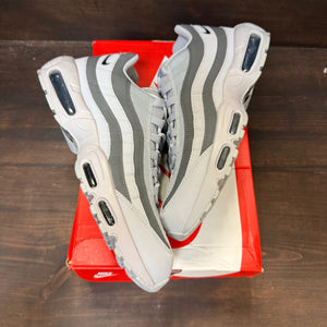 Nike Air Max 95 Greyscale - Image 2