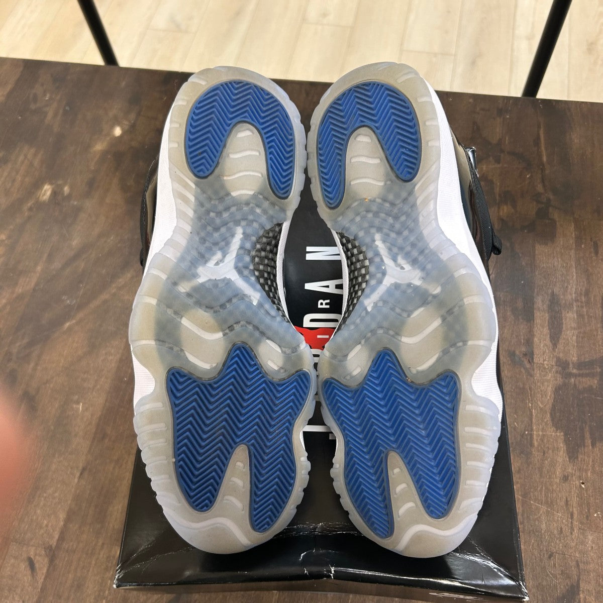 Jordan 11 Retro Low Space Jam - Image 5