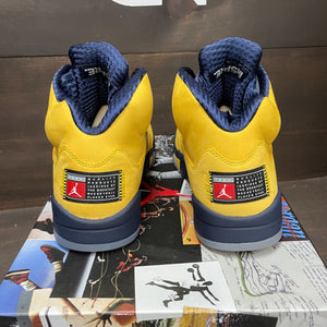 Jordan 5 Retro Michigan (2019) - Image 3
