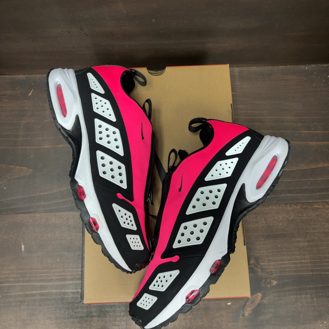 Nike Air Max Sunder Hyper Pink Black (Women's) Size 12W (Pre-Owned)