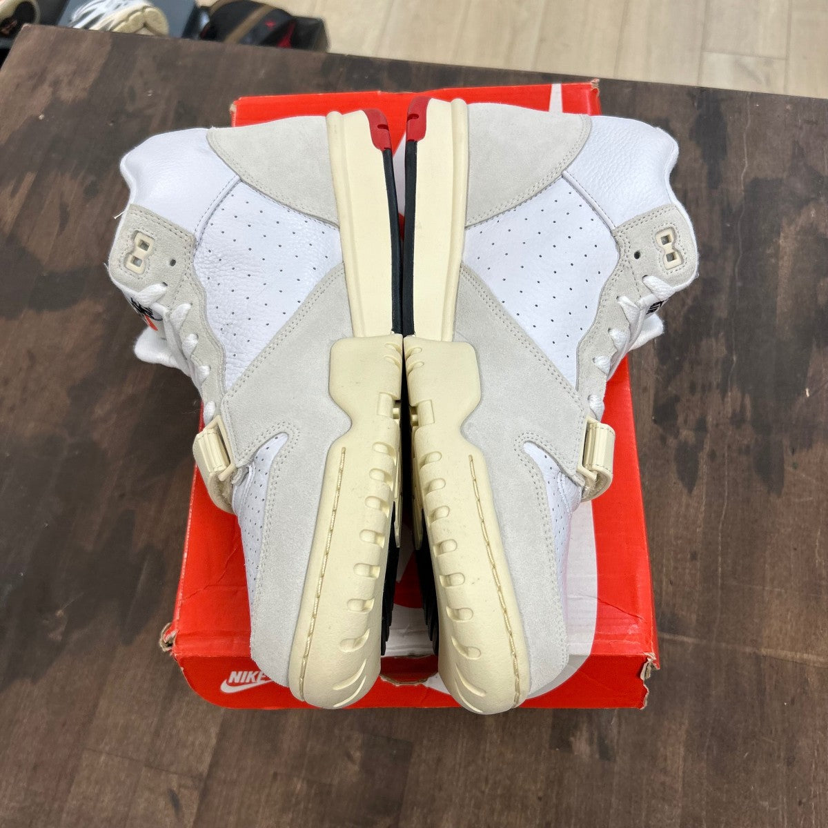 Nike Air Trainer 1 Split Chicago - Image 3