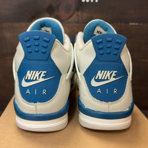 Jordan 4 Retro Military Blue (2024) (GS) Size 5.5Y (Pre-Owned) - Image 4
