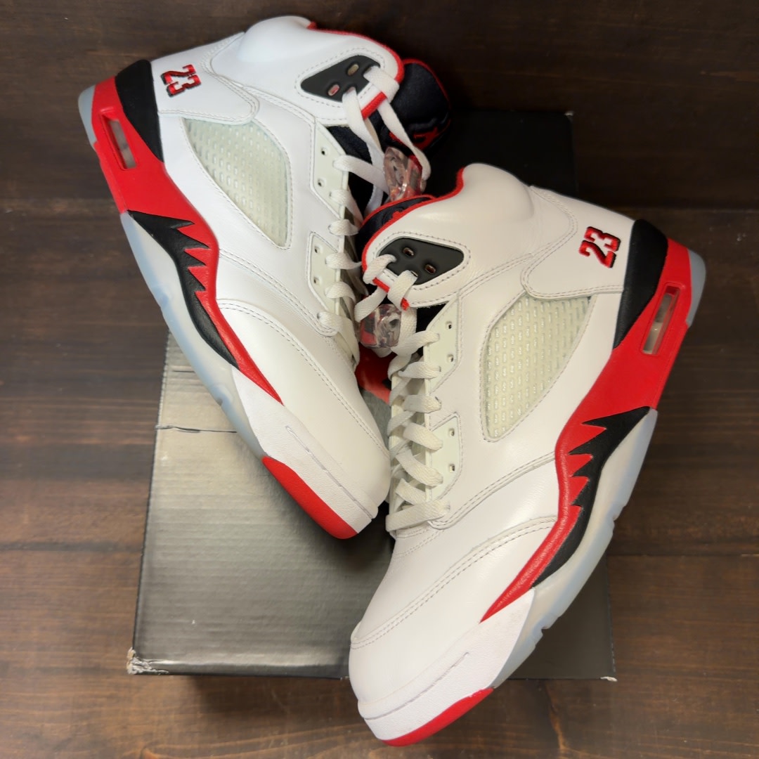 Jordan 5 Retro Fire Red Black Tongue (2025) - Image 2