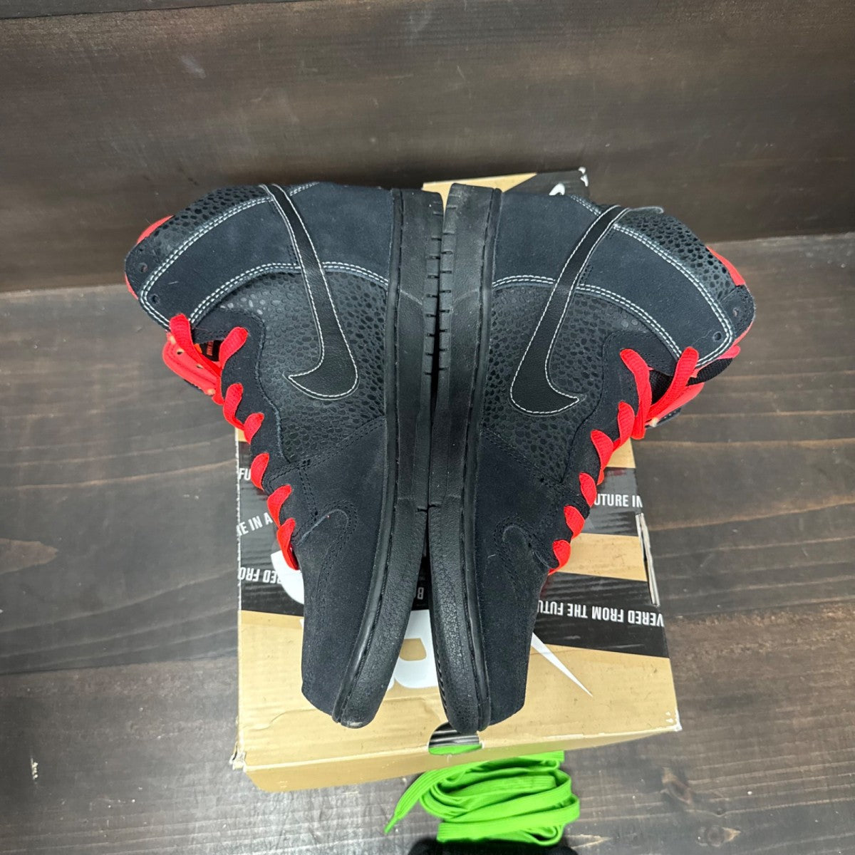 Nike SB Dunk High Black Safari Atomic Red - Image 3