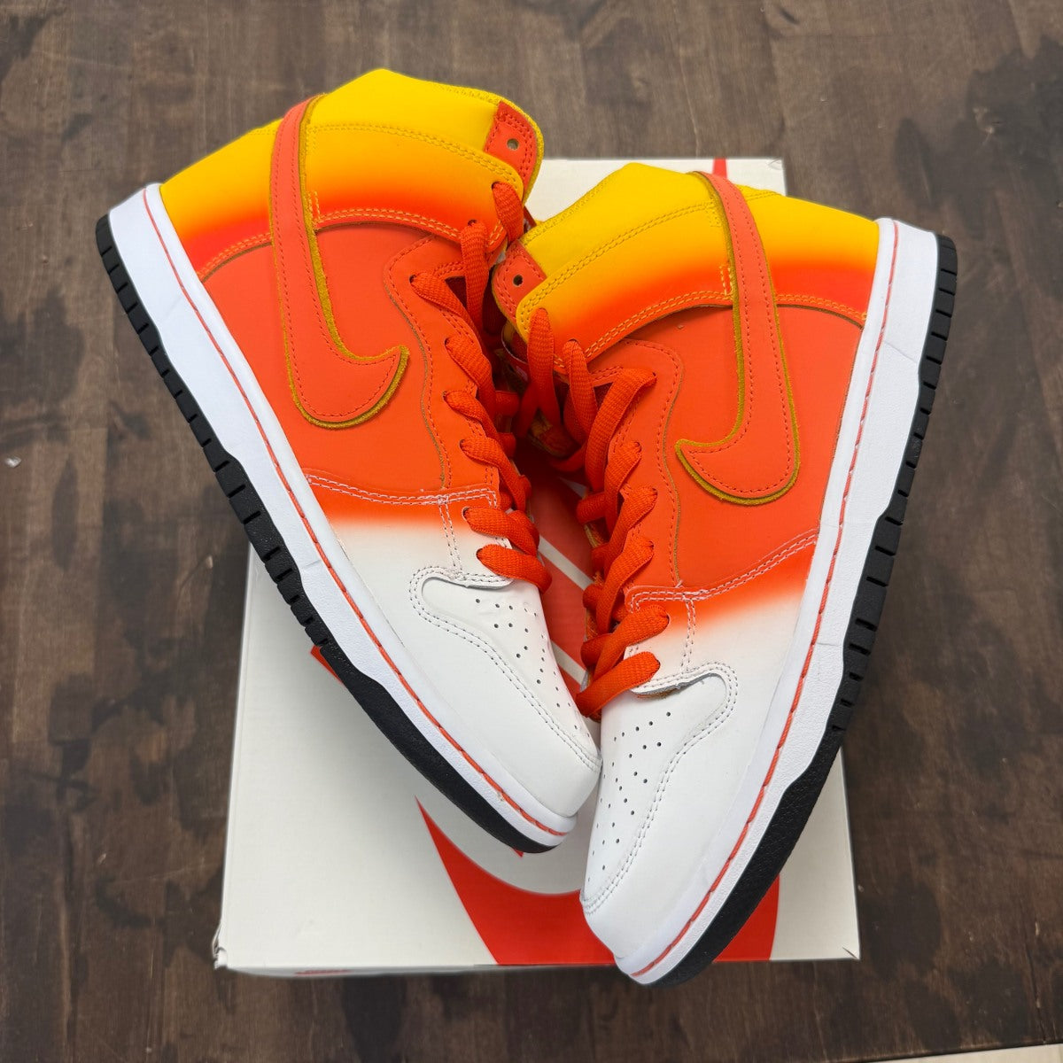 Nike SB Dunk High Sweet Tooth Candy Corn Size 9.5 (Pre-Owned) - Image 1