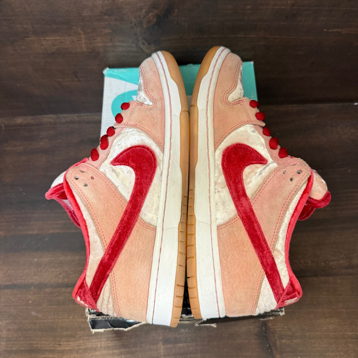 Nike SB Dunk Low StrangeLove Skateboards Size 9 (Pre-Owned) - Image 5