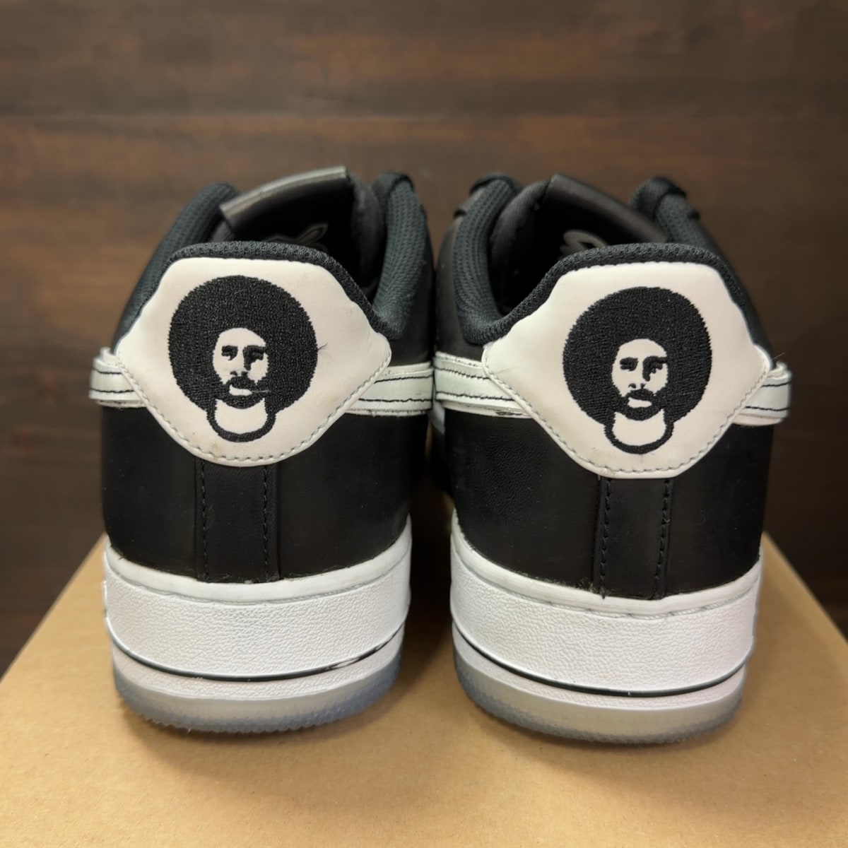 Nike Air Force 1 Low Colin Kaepernick Size 8 (Pre-Owned) - Image 4