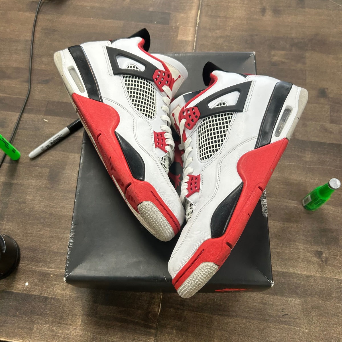 Jordan 4 Retro Fire Red (2020) - Image 1
