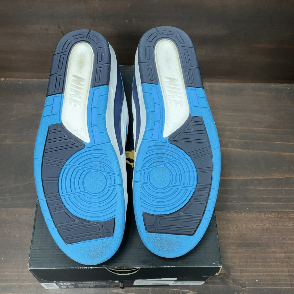 Jordan 2 Retro Low University Blue (2016) Size 10.5 (Pre-Owned)