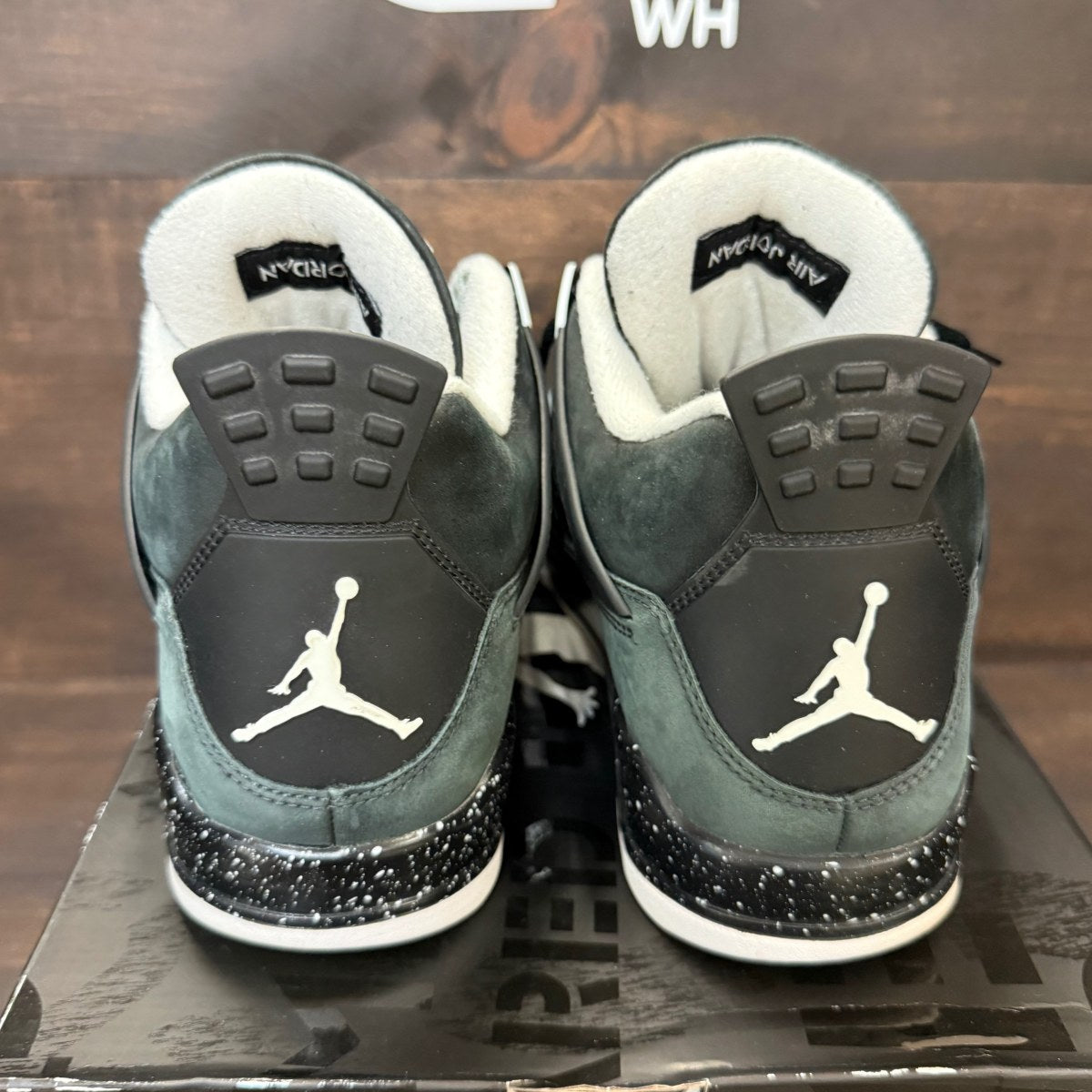 Jordan 4 Retro Fear (2024) - Image 3