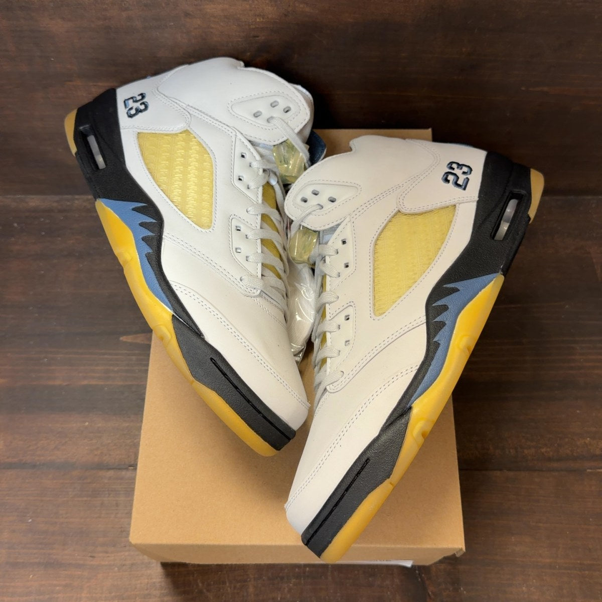 Jordan 5 Retro A Ma Maniére Dawn (Women's) Size 14.5W - Image 2