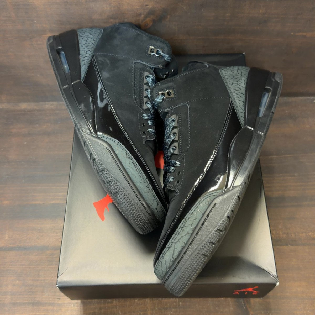 Jordan 3 Retro Black Cat (2025) - Image 2