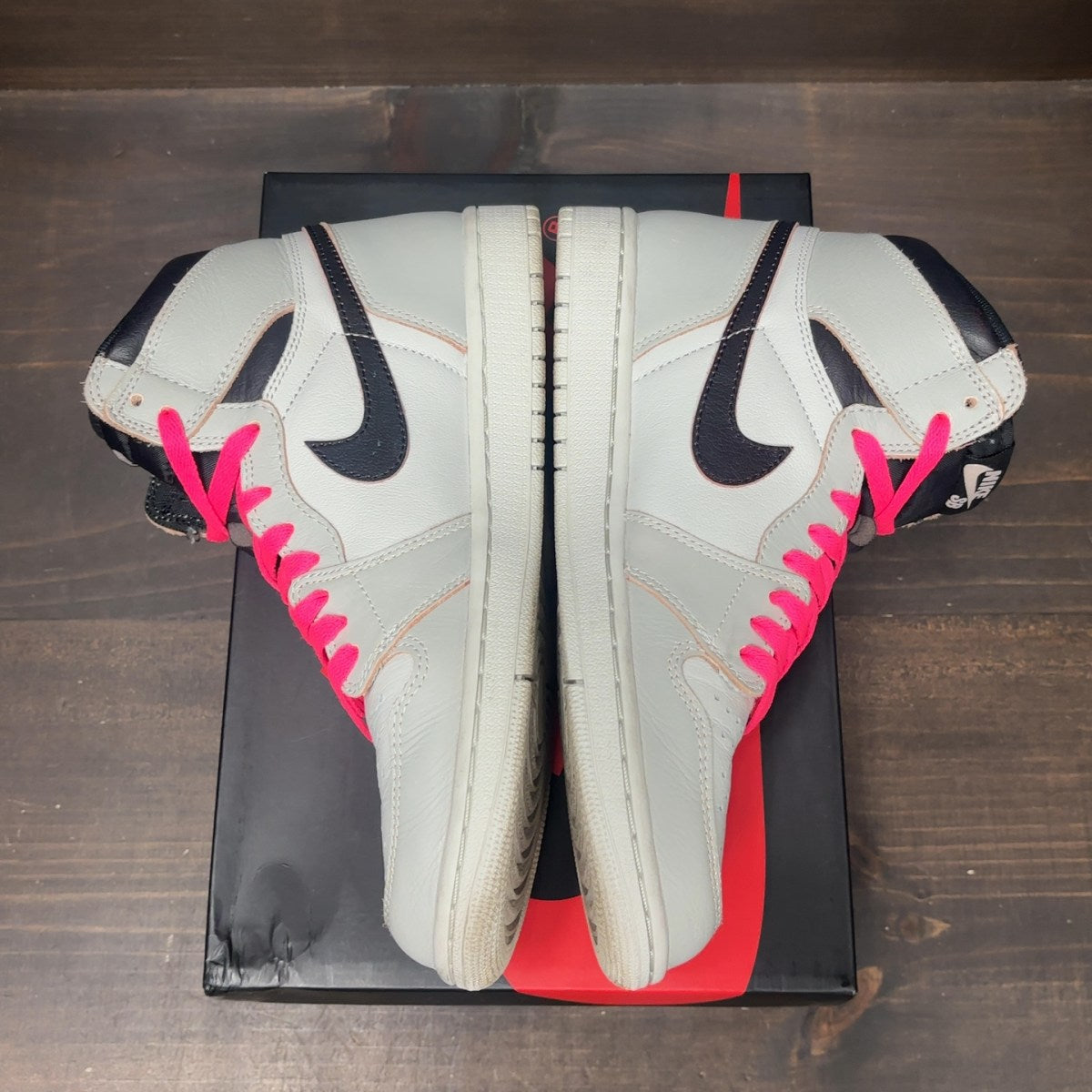 Jordan 1 Retro High OG Defiant SB NYC to Paris - Image 4