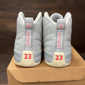 Jordan 12 Retro Wolf Grey Racer Pink (GS) Size 7Y (Pre-Owned) - aux