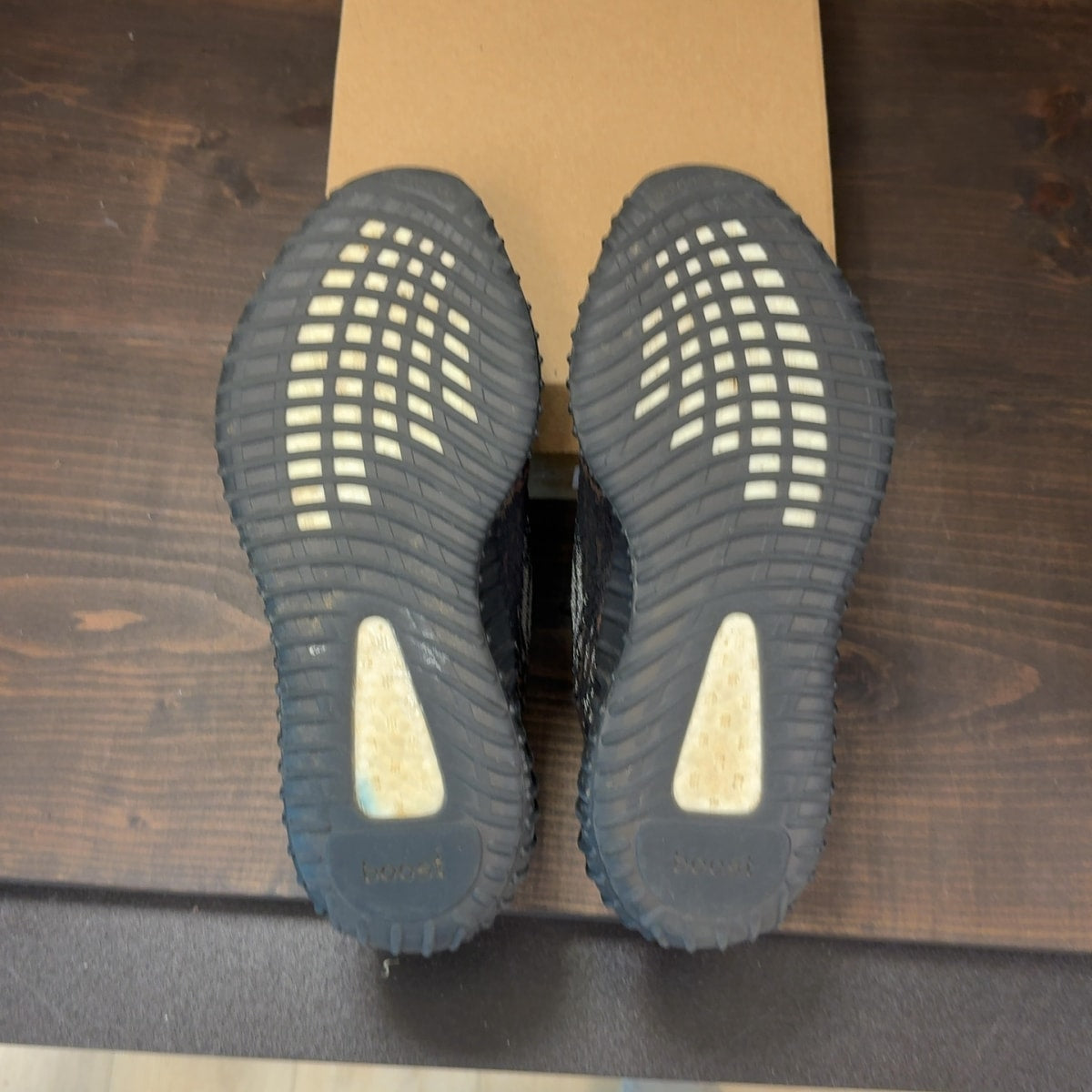 adidas Yeezy Boost 350 V2 MX Rock Size 10.5 (Pre-Owned) - Image 7