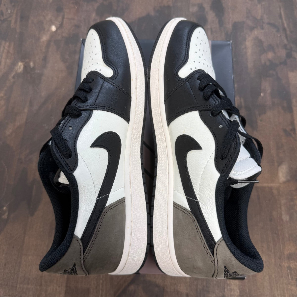 Jordan 1 Retro Low OG Mocha - Image 4