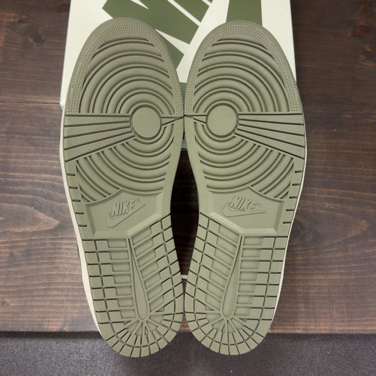 Jordan 1 Retro Low OG SP Travis Scott Olive (Women's) - Image 8