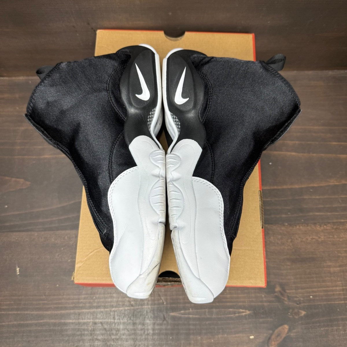 Nike Air Zoom Flight The Glove Black White OG (2026) - Image 3