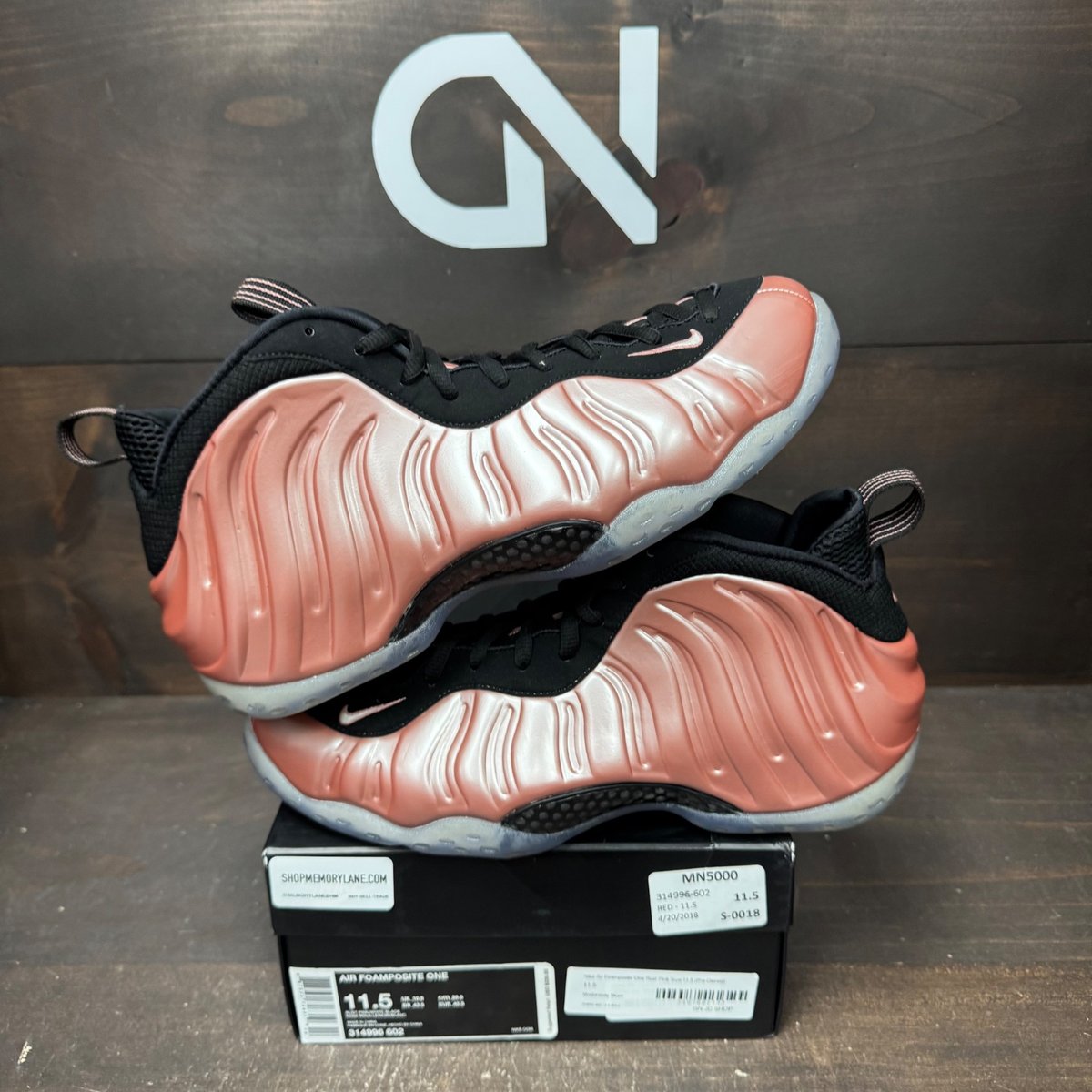 Nike Air Foamposite One Rust Pink Size 11.5 (Pre-Owned) - front