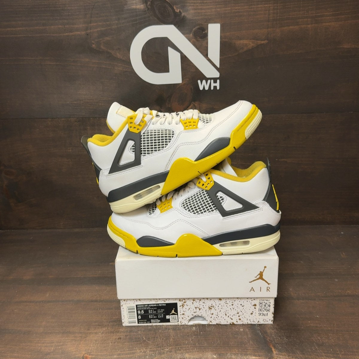 Jordan 4 Retro Vivid Sulfur (Women's) Size 9.5W (Pre-Owned)