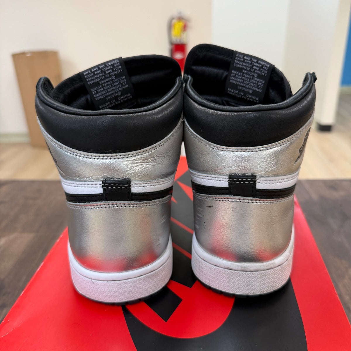 Jordan 1 Retro High Silver Toe (Women's) - Image 4
