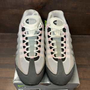 Nike Air Max 95 OG Big Bubble Pink Foam (Women's) - Image 3