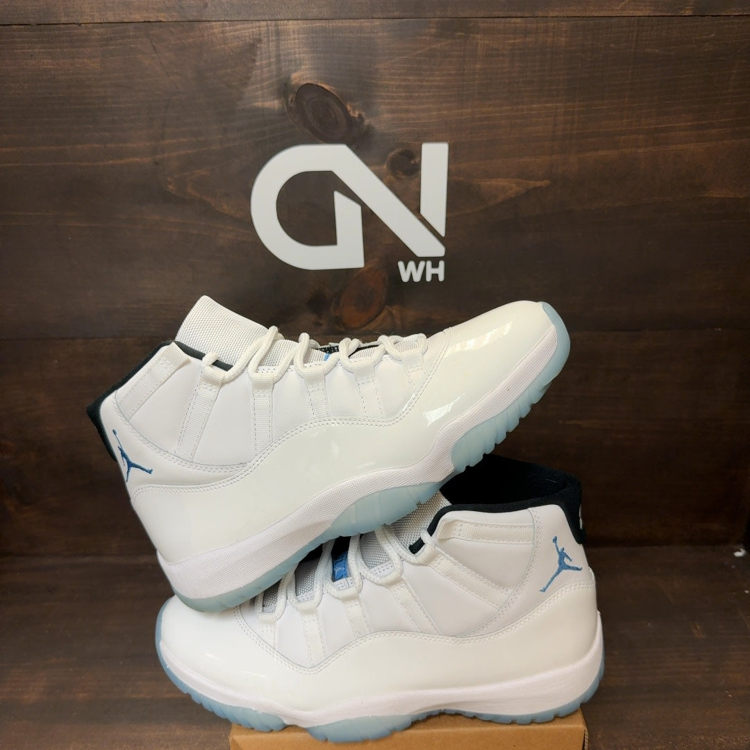 Jordan 11 Retro Legend Blue (2024) Size 10 (Pre-Owned) - Image 1