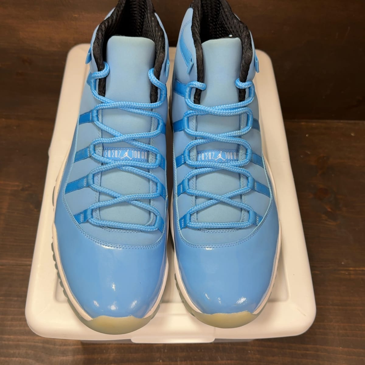 Jordan 11 Retro Pantone Size 15 (Pre-Owned) - tag