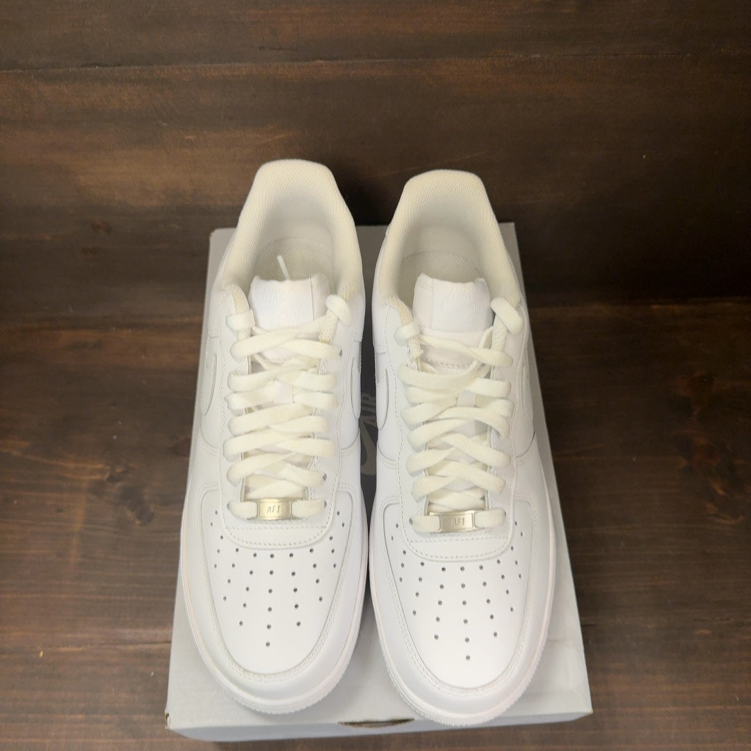 Nike Air Force 1 Low '07 White Size 10 (Pre-Owned)