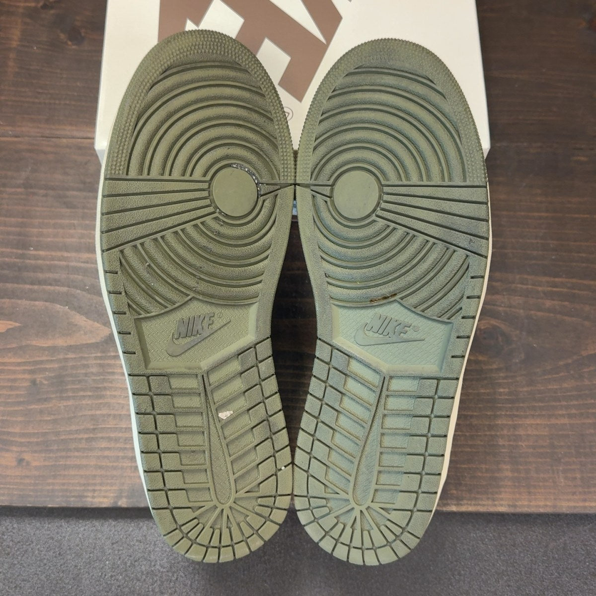 Jordan 1 Retro Low OG SP Travis Scott Medium Olive - Image 8