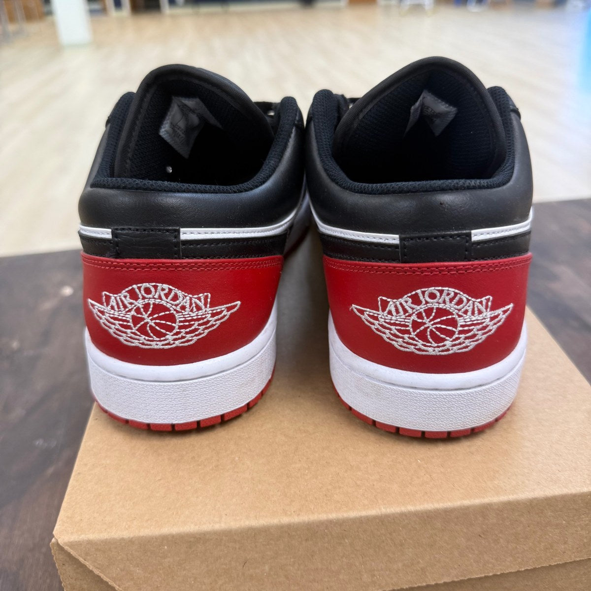 Jordan 1 Low Bred Toe Size 12 (Pre-Owned) - Image 5