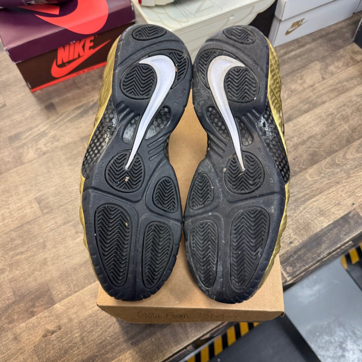 Nike Air Foamposite Pro Metallic Gold Size 13 (Pre-Owned) - Image 5