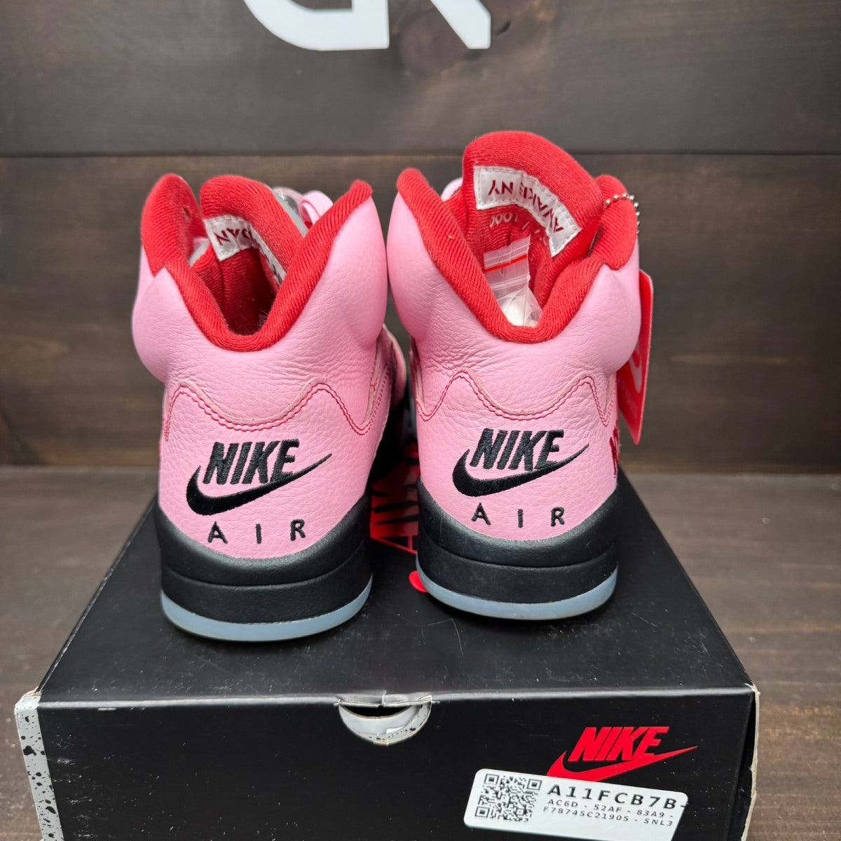 Jordan 5 Retro Awake NY Arctic Pink - Image 5