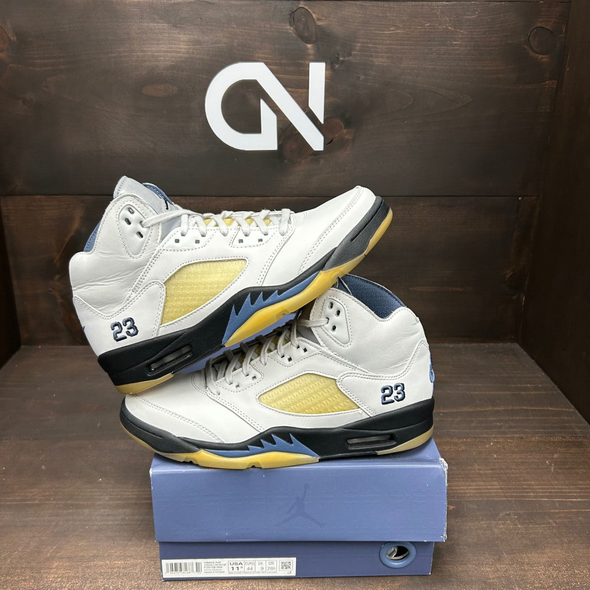 Jordan 5 Retro A Ma Maniére Dawn (Women's) - Image 1